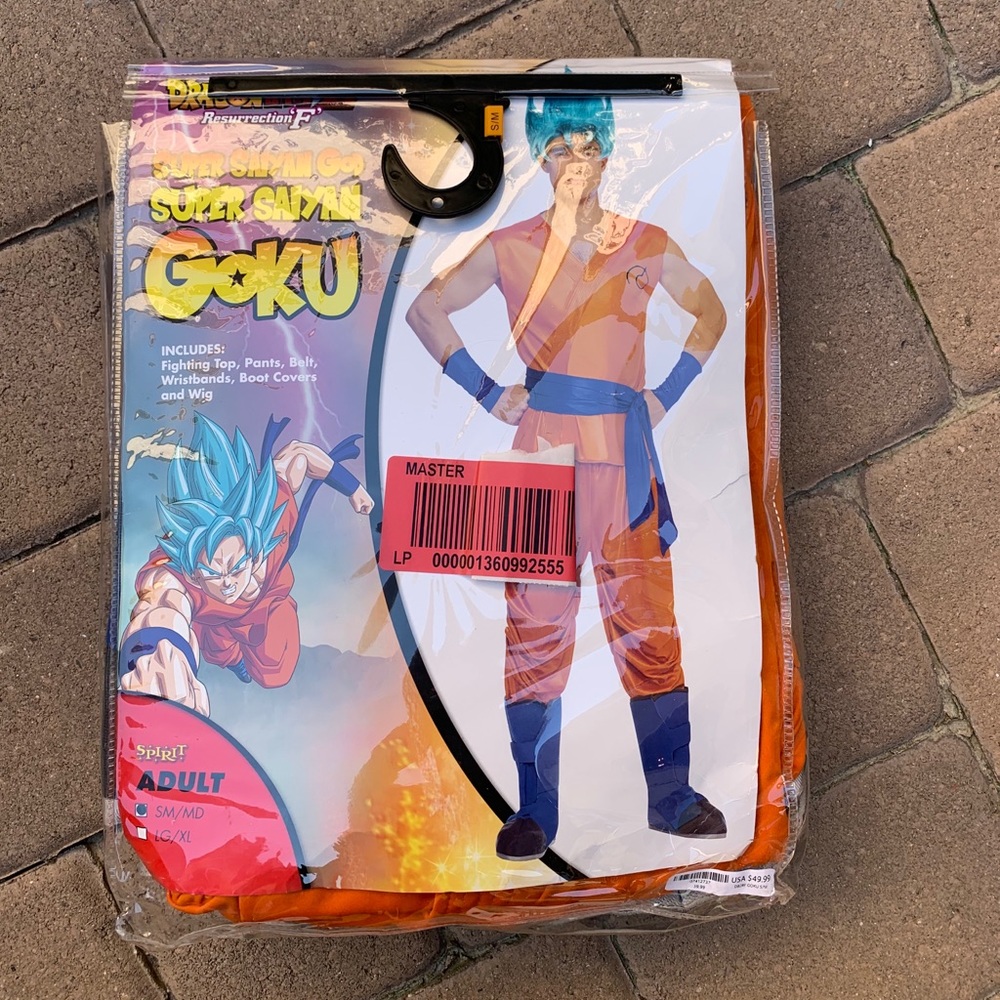 BRAND NEW Super Saiyan Goku Adult Costume